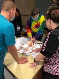 New Jersey Neonatology Team Greets Manikins