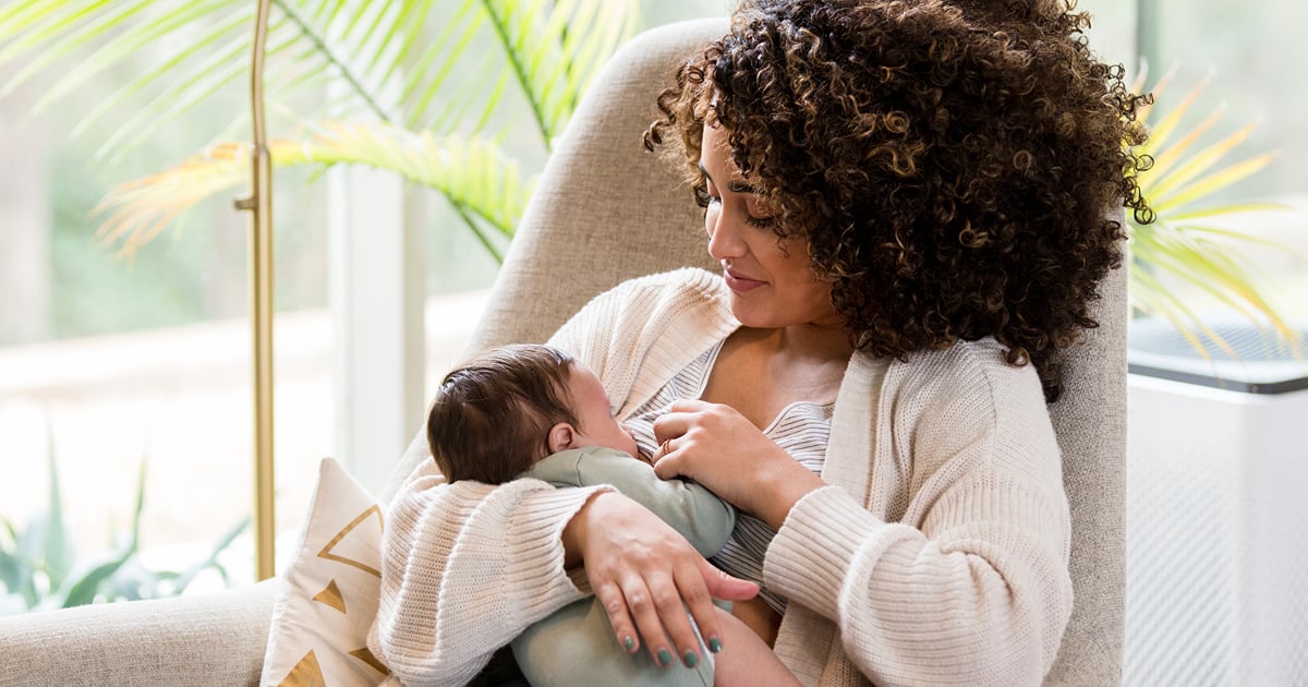 benefits of a mom breastfeeding baby